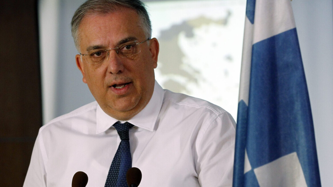 Θεοδωρικάκος: Προτεραιότητά μας η προσέλκυση επενδύσεων και η αύξηση των μισθών